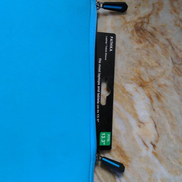 HOST PICK!🎉 PATHIKA Laptop Tablet Sleeve Holder Bag - Picture 2 of 4